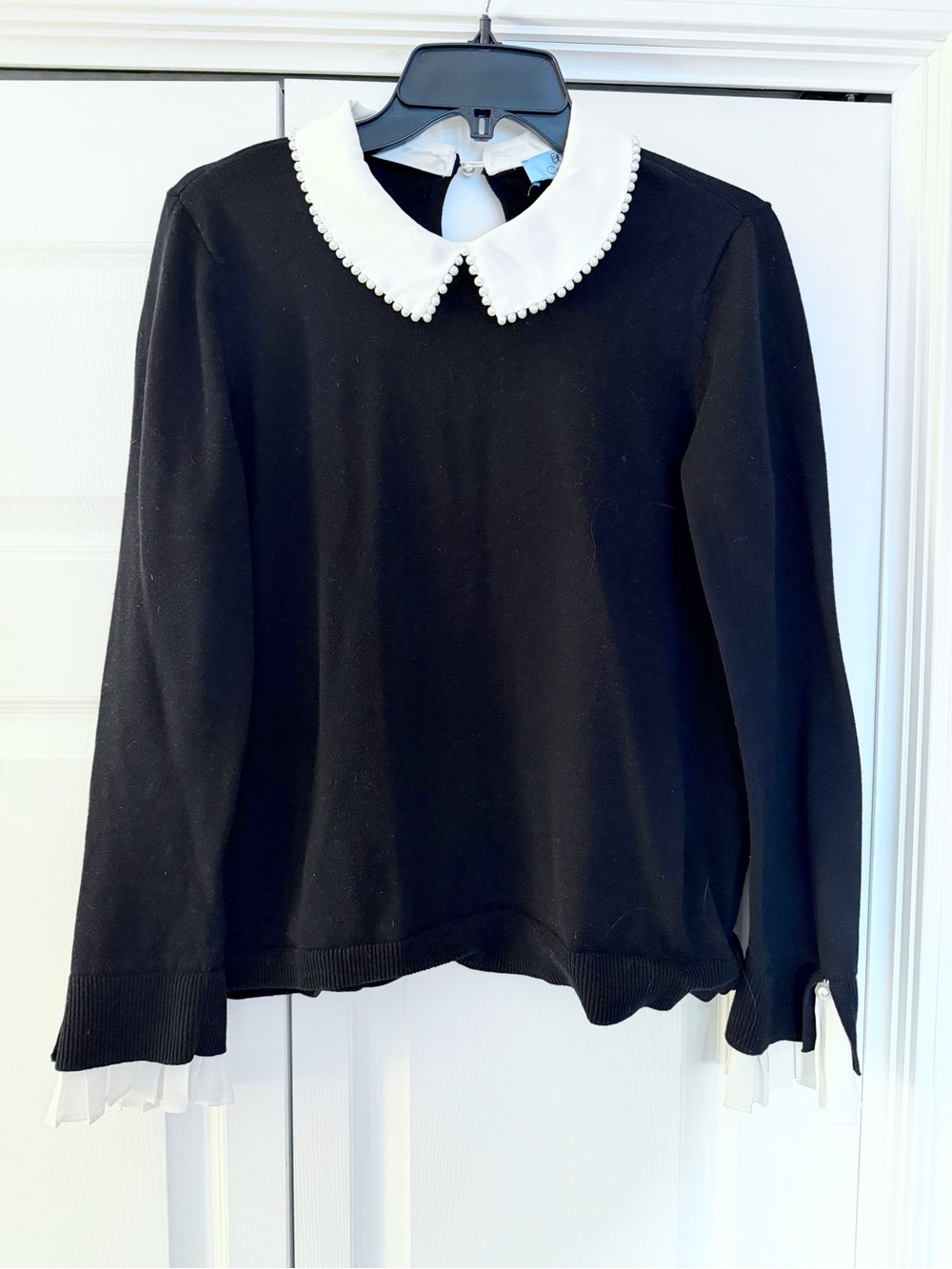 CeCe white collar with pearl accents and gorgeous sleeves
